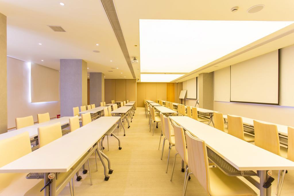 Ji Hotel Shanghai Hongqiao Zhongshan West Road Exterior photo